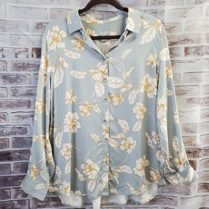 Chicos Shirt Size 2 (10/12) Floral